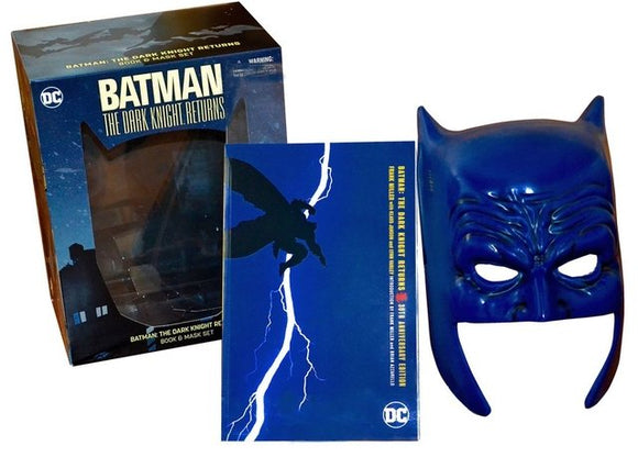Batman Dark Knight Returns Book & Mask Set