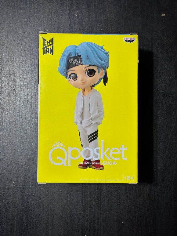 Tiny tan Qposket SUGA